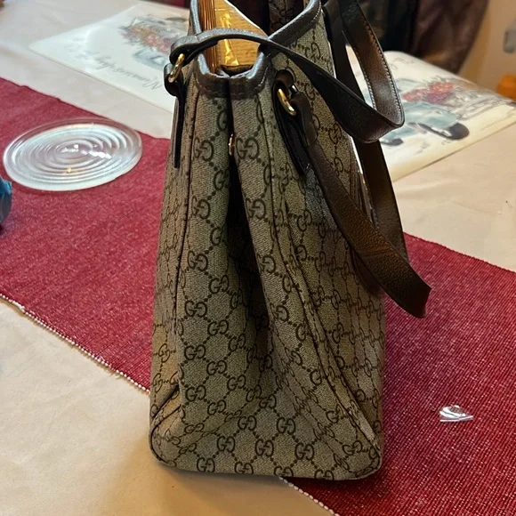 Brown tote - Picture 5 of 9